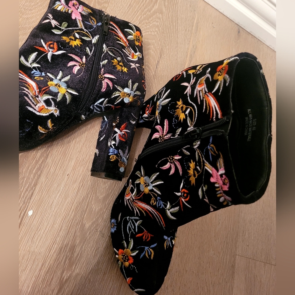 Lulu's Black Floral Embroidered Ankle Boots - Picture 6 of 10